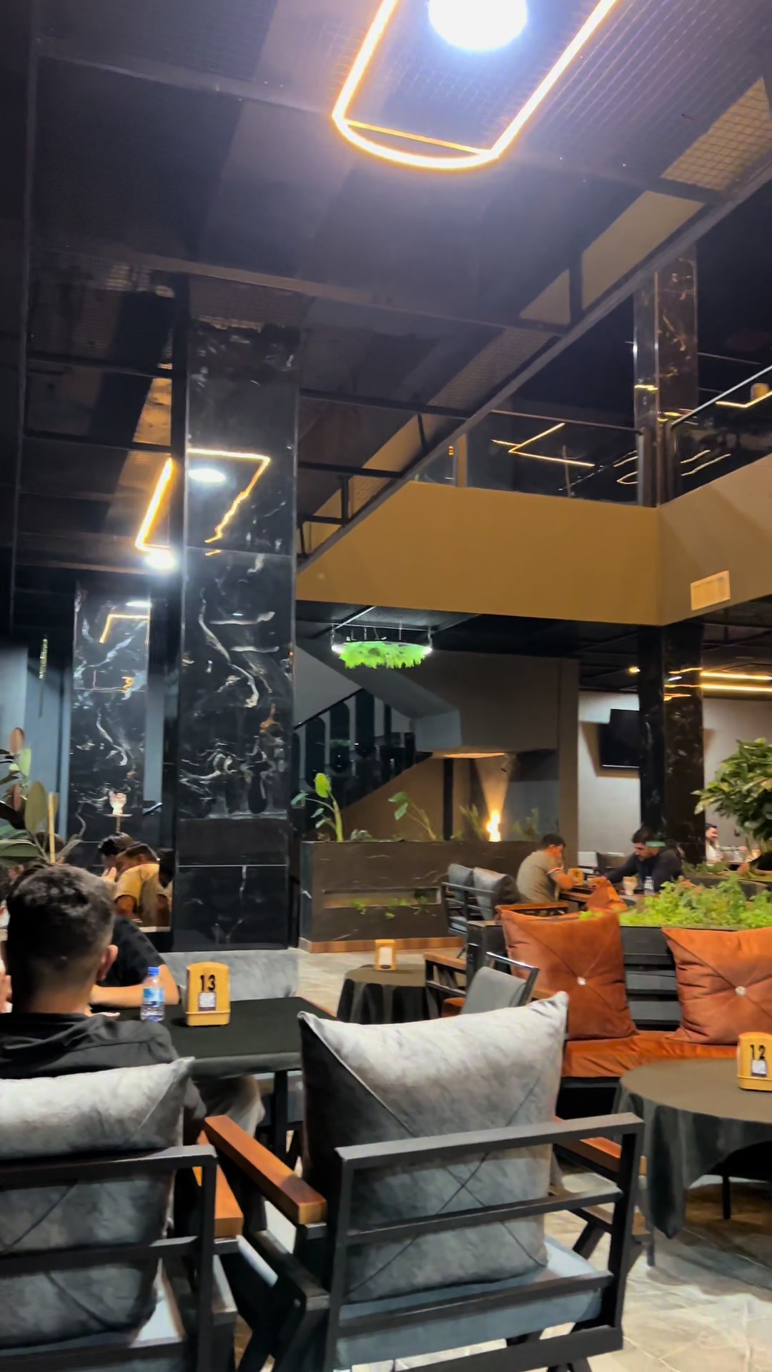 😍 LuXus Café&Restaurant 😍 📞 0751 043 046 9 📍Duhok, Sharya  #duhok #sharya #foryou #luxus_restaurant_cafe #viral