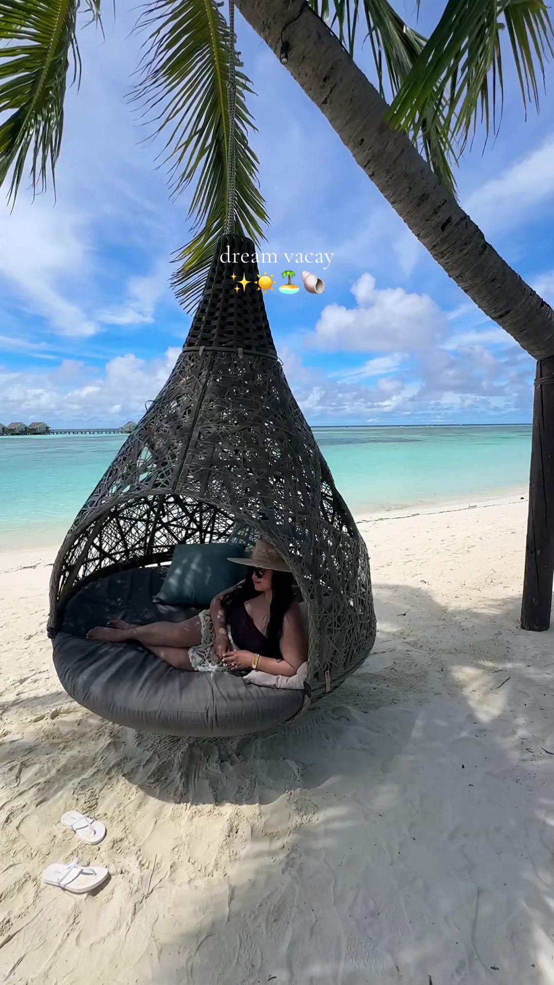 Share with someone you&rsquo;d love to be here with &hearts;️ 📍 LUX* South Ari Atoll Maldives  #maldivesvacation #maldivestiktok #maldivesdiaries #maldivestravel
